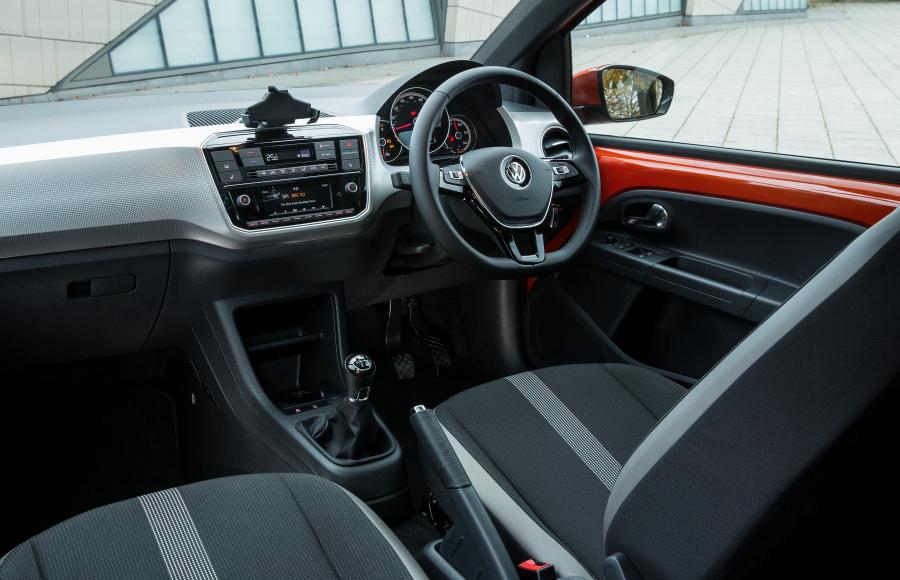 Интерьер Volkswagen High up! 2016 года  (UK) (фото 20 из 23)
